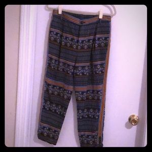 Anthropologie Elevenses Capri Print